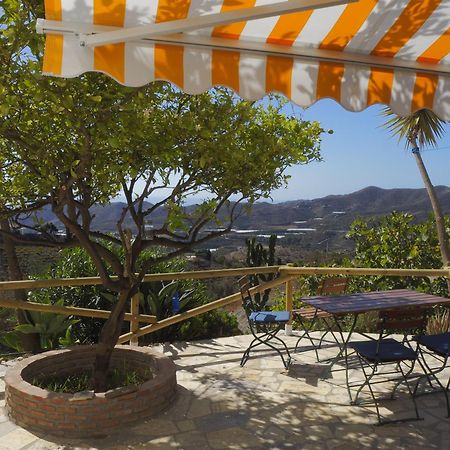 فيلا Casa Feliz Iznate المظهر الخارجي الصورة